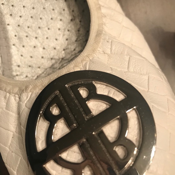 Shoes - Picture 4 of 6